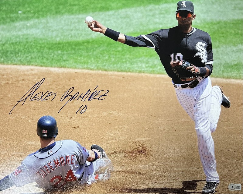 Alexei Ramirez Chicago White Sox Signed 16x20 Photo BECKETT (Grad Collection)0