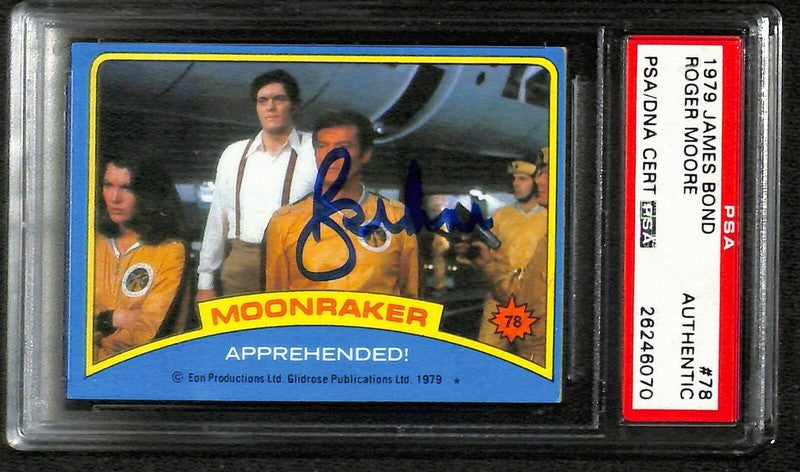 Roger Moore Signed 1979 Topps James Bond Moonraker #78 Apprehended! PSA/DNA0