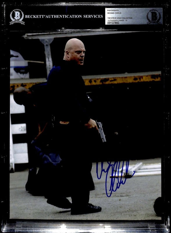 The Sheild Michael Chiklis "Vic Mackey"  Signed 8x10 Photograph Auto 10 BECKETT0