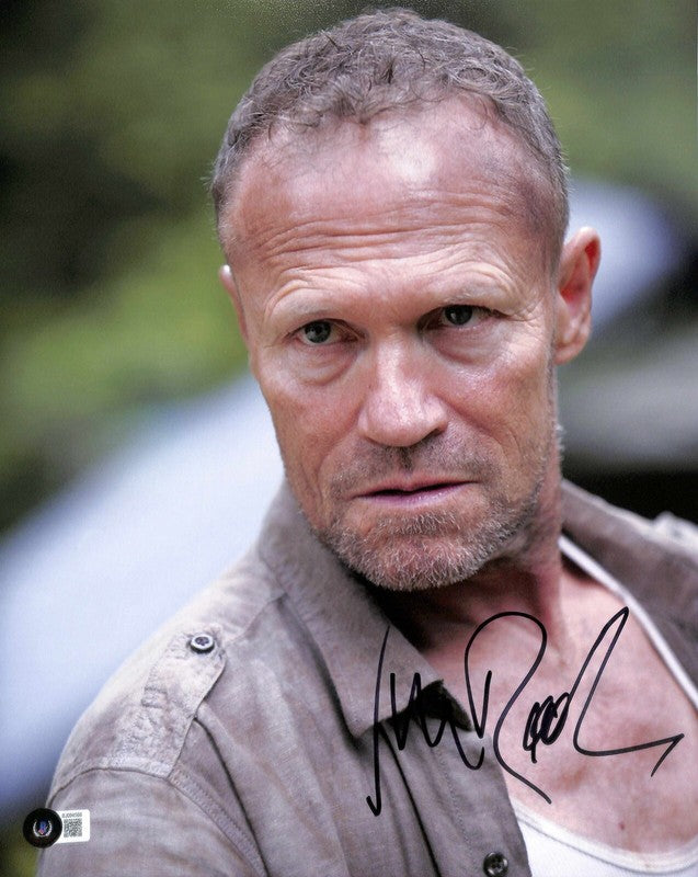 Michael Rooker “Merle Dixon" Walking Dead Signed 11x14 Photograph BECKETT BAS0