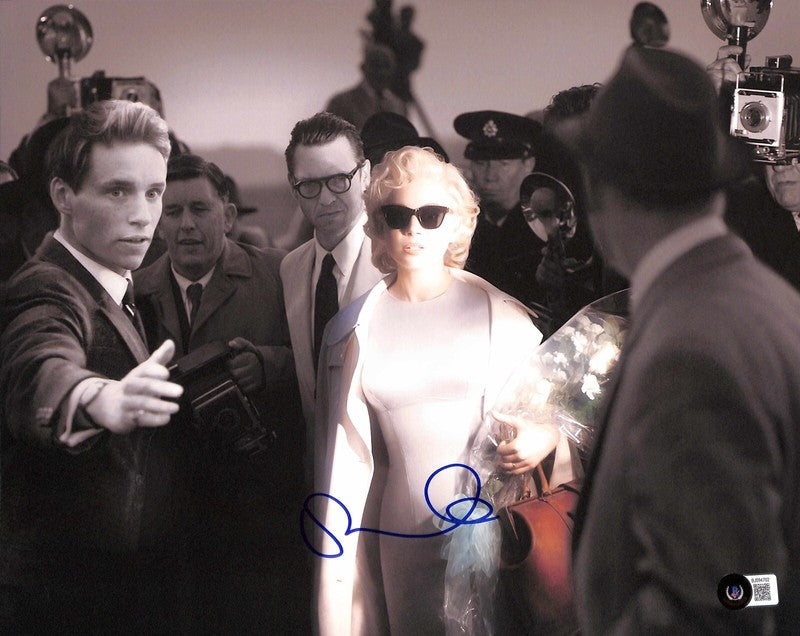 Michelle Williams My Week with Marilyn Signed 11x14 Photo BECKETT 0