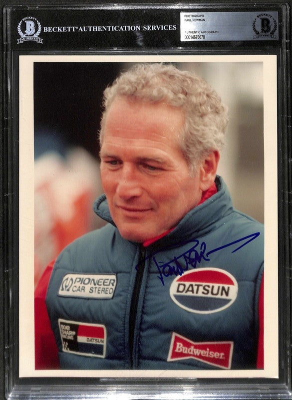 Paul Newman Signed 8x10 Photograph BECKETT (Grad Collection)0