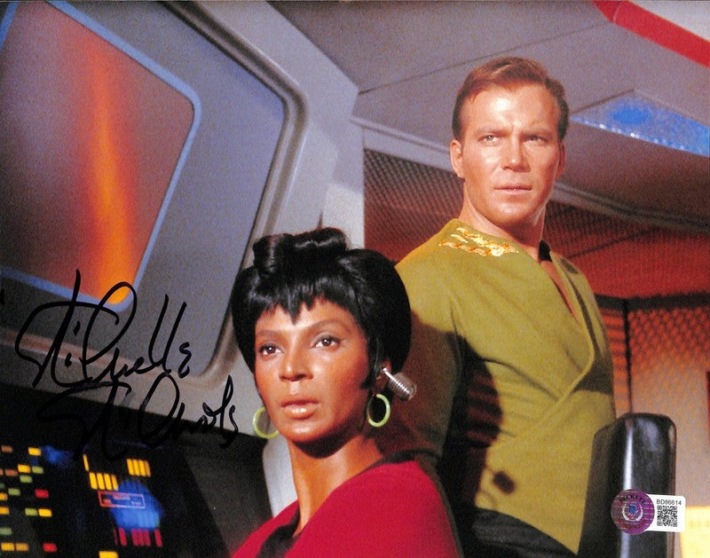 Nichelle Nichols Signed 8x10 Photo as Uhura w/ Captain Kirk STAR TREK Beckett 0