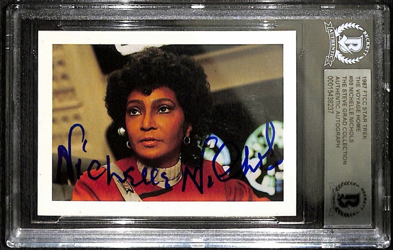 Nichelle Nichols "Uhura" Signed 1984 FTCC Star Trek III #59 BECKETT0