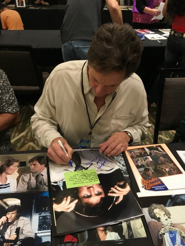 Robert Hays “Ted Striker” Airplane! Signed AUTO 8x10 Photograph BECKETT1
