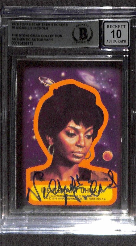 Nichelle Nichols 1976 Topps Star Trek Stickers #8 Signed Card Auto 10 BECKETT0