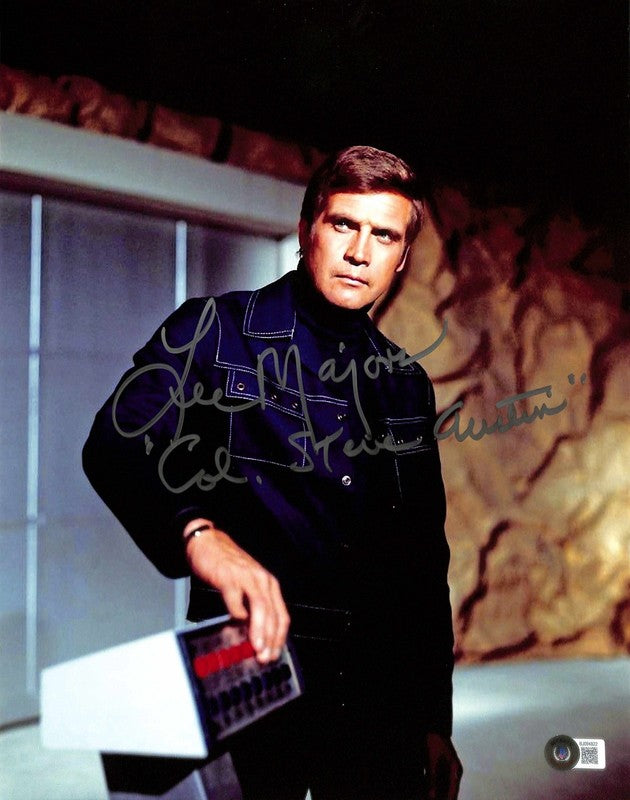 Lee Majors Six Million Dollar Man Signed 11X14 Photograph BECKETT0