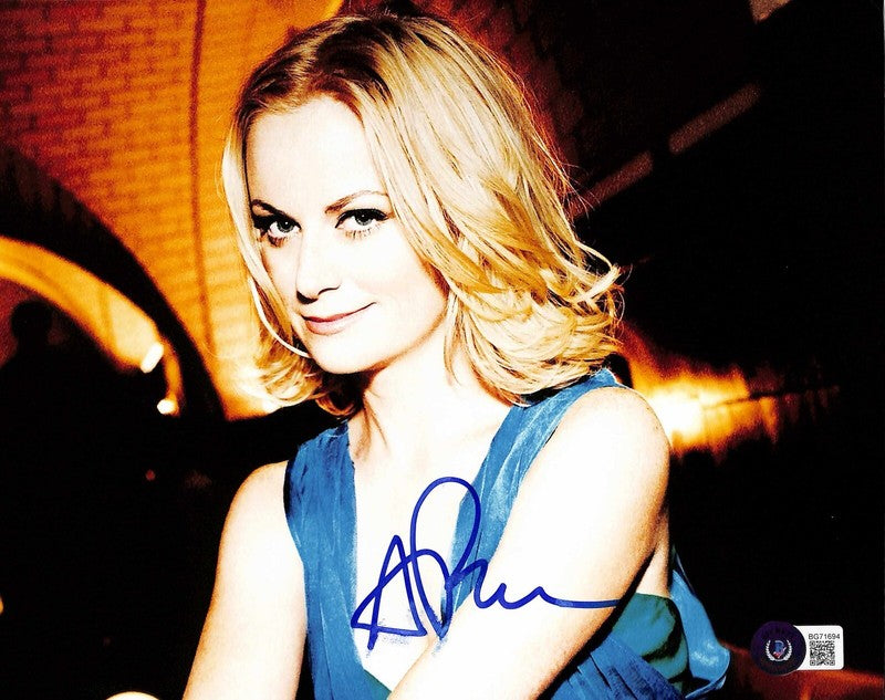 Amy Poehler SNL Signed 8x10 Photograph BECKETT Grad Collection0