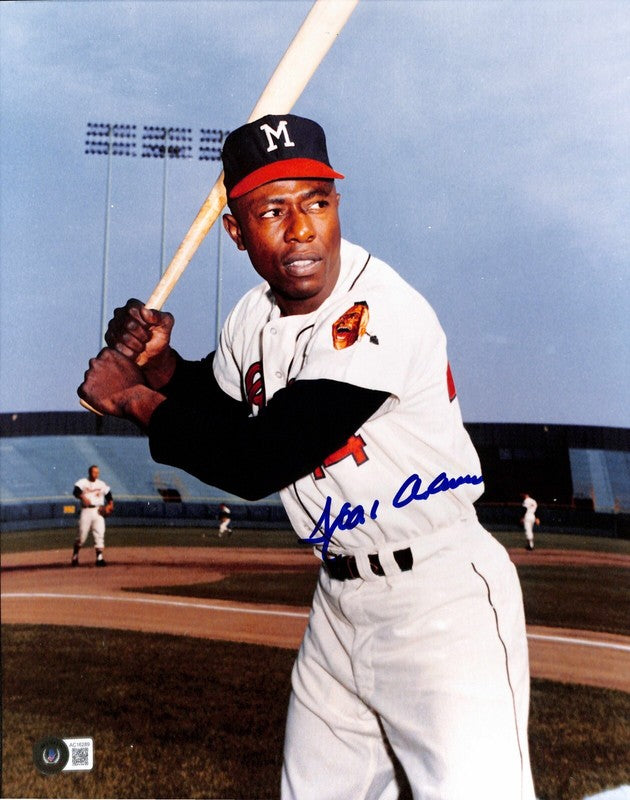 Hank Aaron Braves Signed 11x14 Photo Beckett (Grad Collection)0