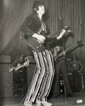 Keith Richards Rolling Stone Signed 16x20 Photograph BECKETT Grad Collection0
