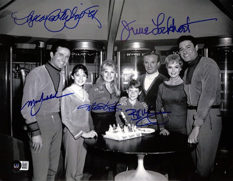 Lost in Space Cast Signed 11x14 Photograph BAS (Grad Collection)  0