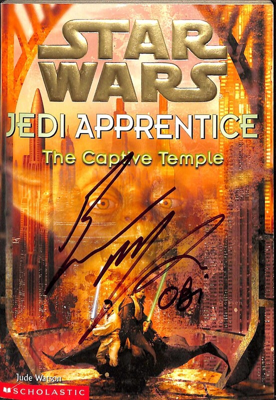 Ewan McGregor Vintage Signed & Inscribed Jedi Apprentice Soft Cover Book BECKETT0