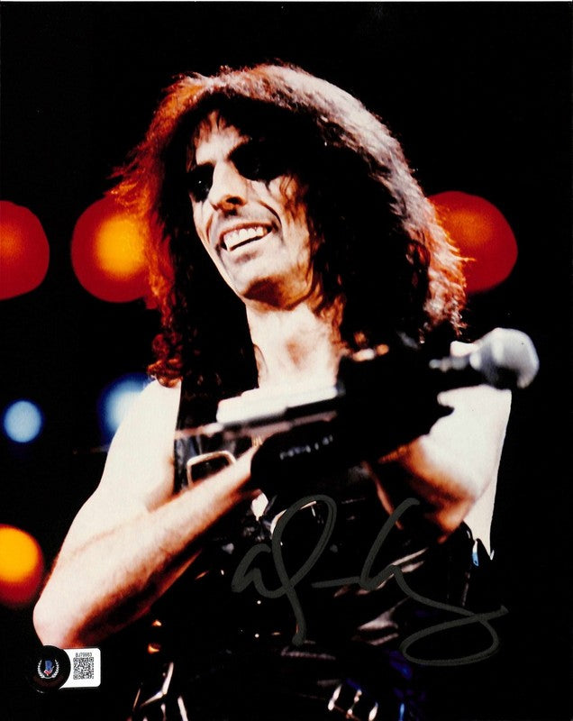 Alice Cooper Signed 8x10 Photo –  Rock Legend – Beckett (Grad Collection)0
