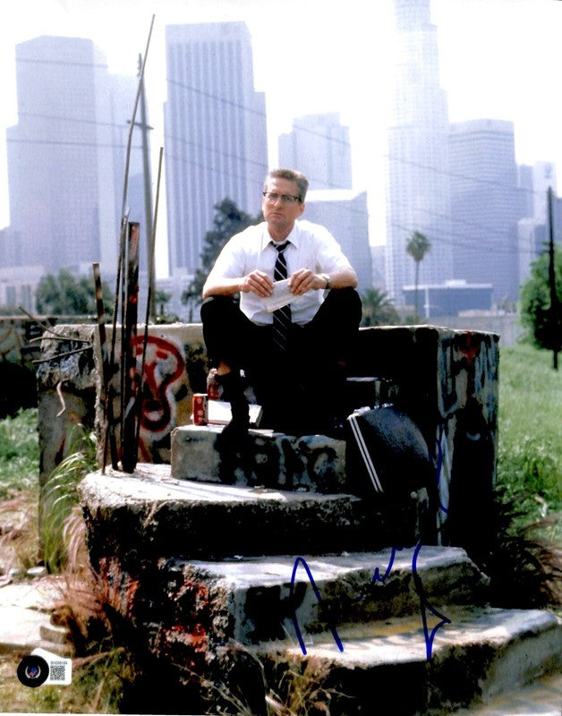 Michael Douglas Falling Down Signed 11x14 Photograph BECKETT (Grad Collection)0
