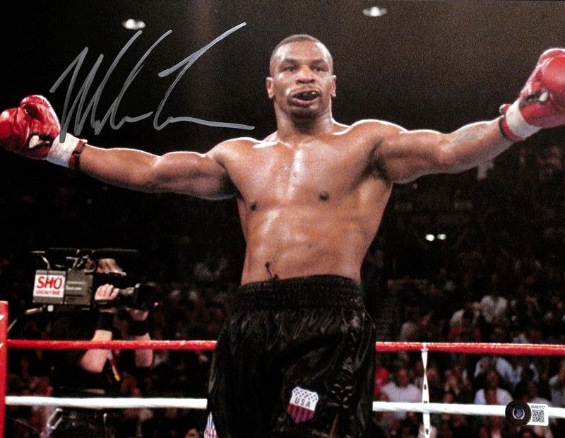 Mike Tyson Boxing Legend Signed 11x14 Photograph BECKETT (GRAD COLLECTION)0