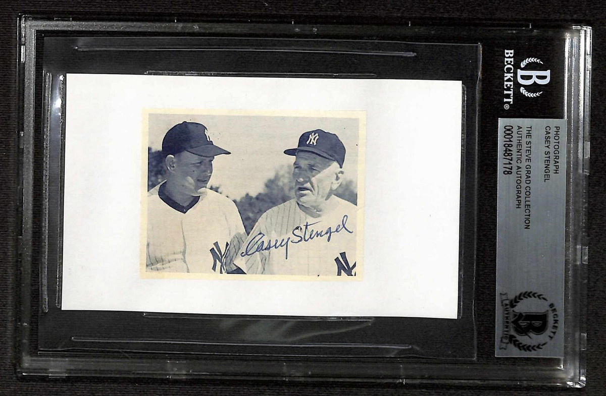 Casey Stengel Signed Yankees Photograph Beckett Slabbed Autograph0