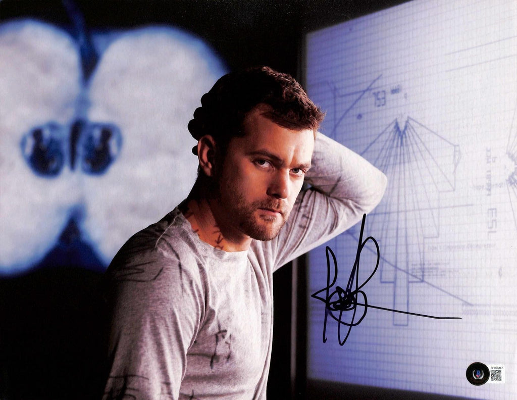 Joshua Jackson 'Fringe' Signed 11x14 Photograph Beckett Authenticated0