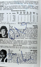 1982 Chicago Bears Signed Official Media Guide By 48! Payton Ditka BAS9