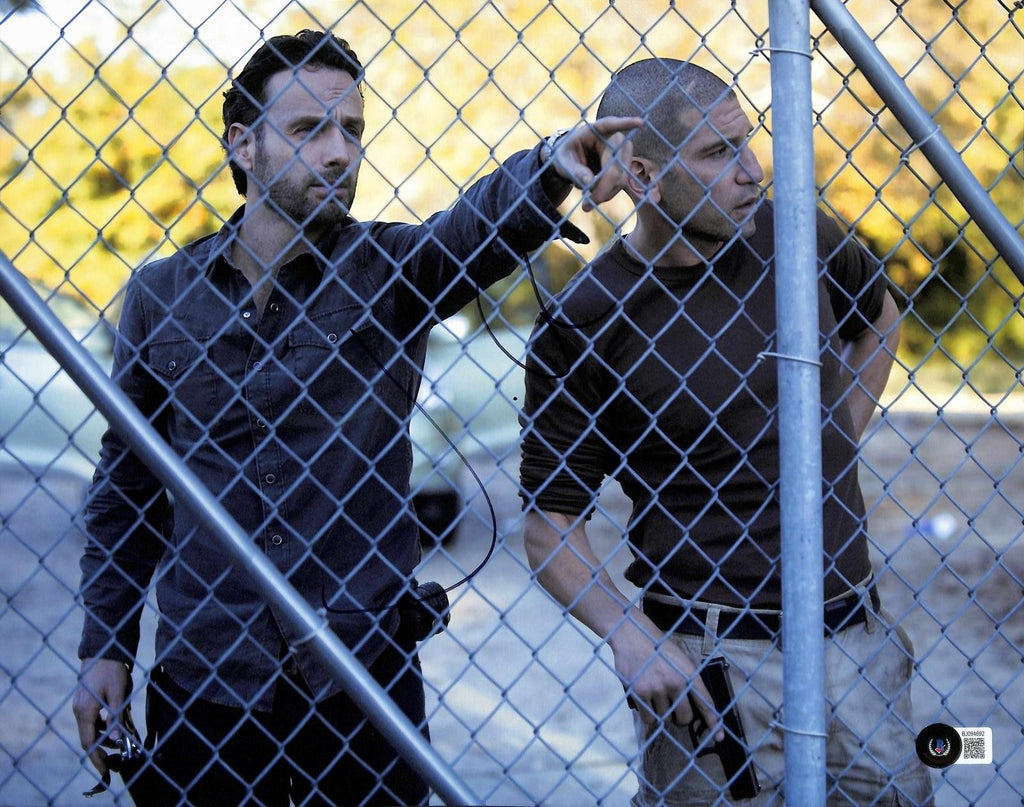 Jon Bernthal Signed The Walking Dead Photo 11x14 Beckett Authenticated0