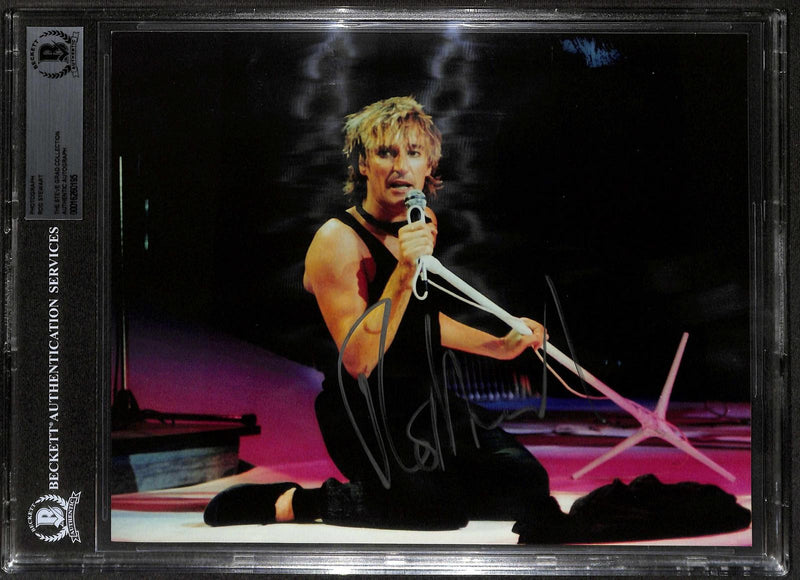 Rod Stewart IP Signed 8x10 Concert Photo Beckett Slab0