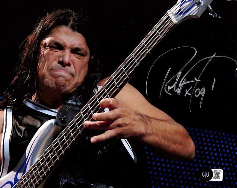 Robert Trujillo Signed Metallica Concert Photo 8x10 Beckett Authenticated0