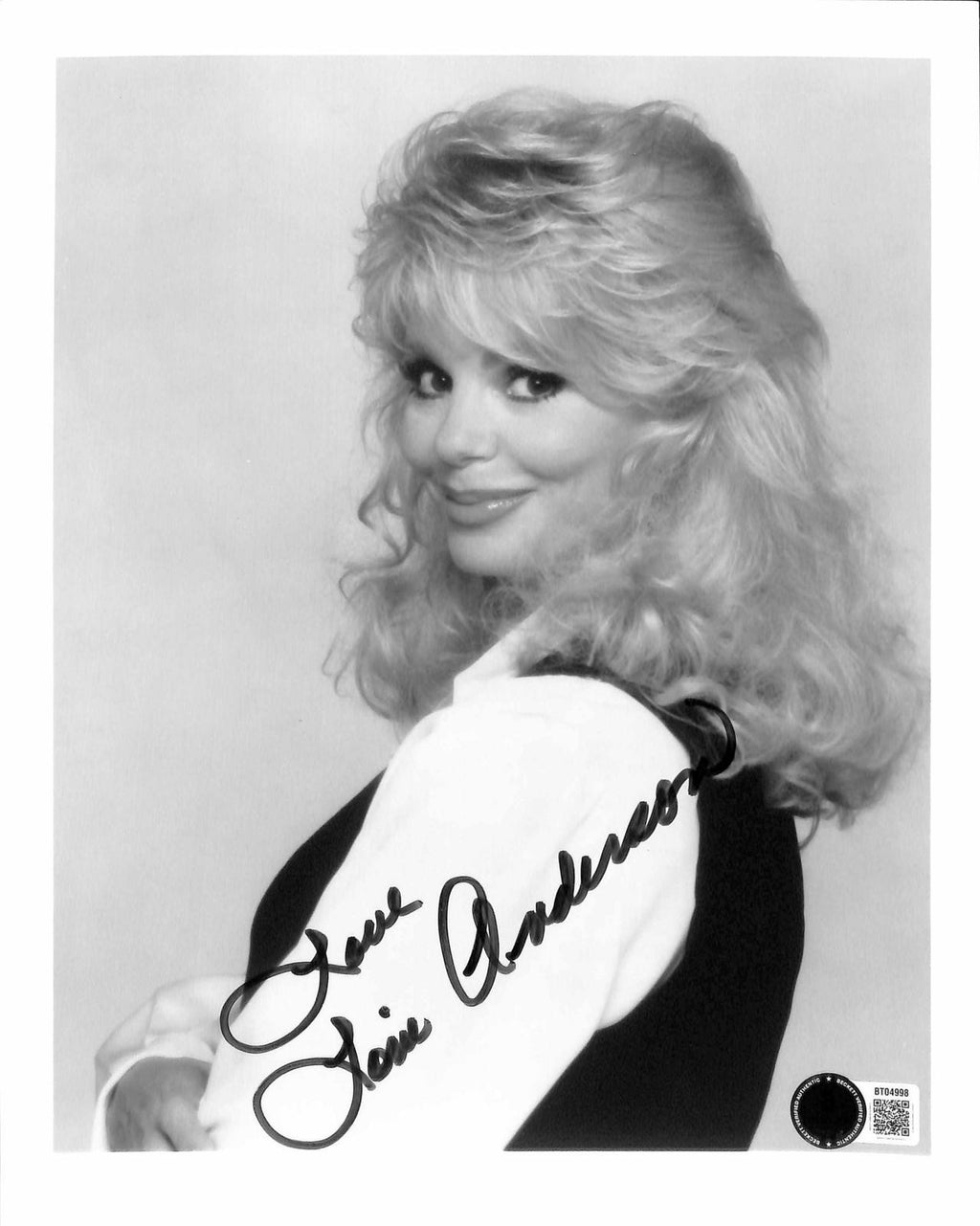 Loni Anderson Signed Black & White 8x10 Photo BECKETT0