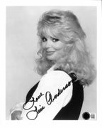 Loni Anderson Signed Black & White 8x10 Photo BECKETT0