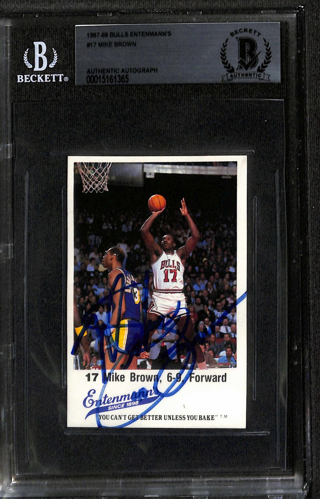Mike Brown Signed 1987-88 Bulls Entenmann’s Trading Card BECKETT0