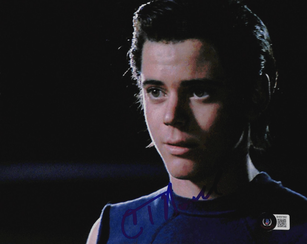 C. Thomas Howell Outsiders Signed 8x10 Photograph BECKETT0